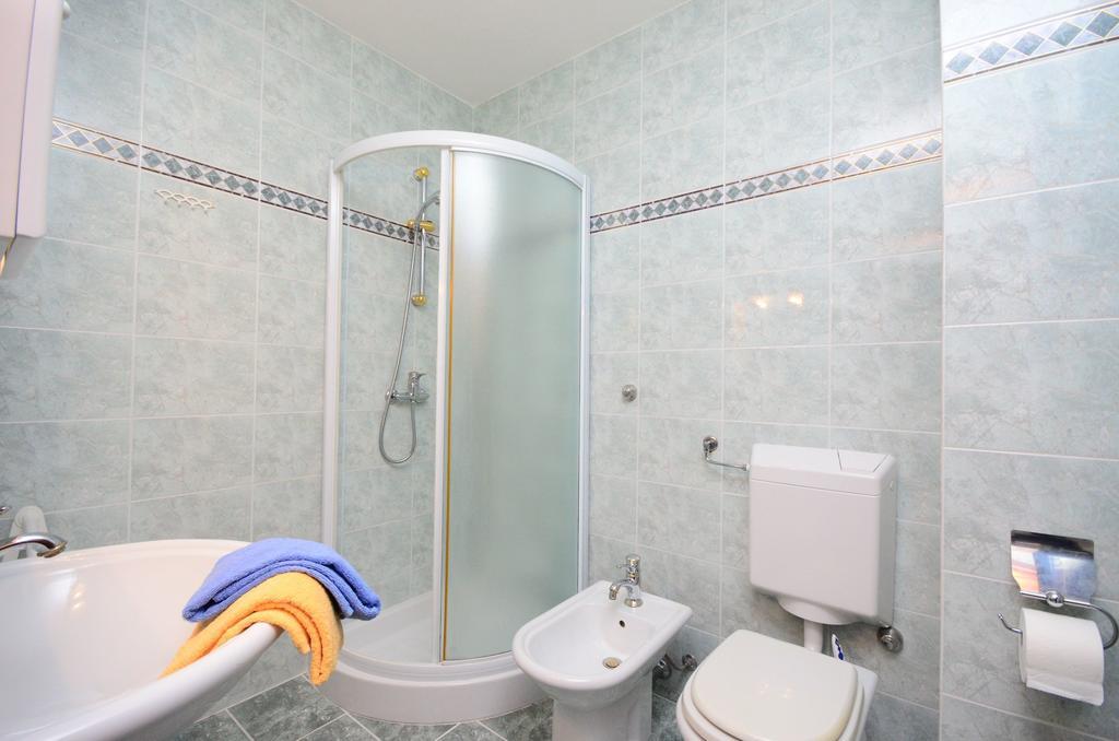 Apartments Gloria Vrsar Luaran gambar